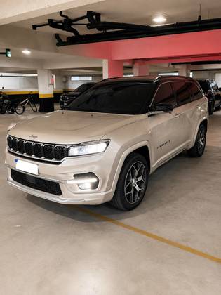 JEEP COMMANDER 1.3 T270 TURBO FLEX OVERLAND AT6 JEEP COMMANDER 1.3 T270 TURBO FLEX OVERLAND AT6